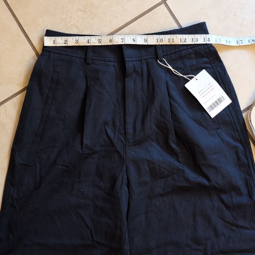 NWT Everlane The Draper Pleated Pant in Buttersmooth Navy Blue Wide Leg Size 4S - Picture 10 of 14